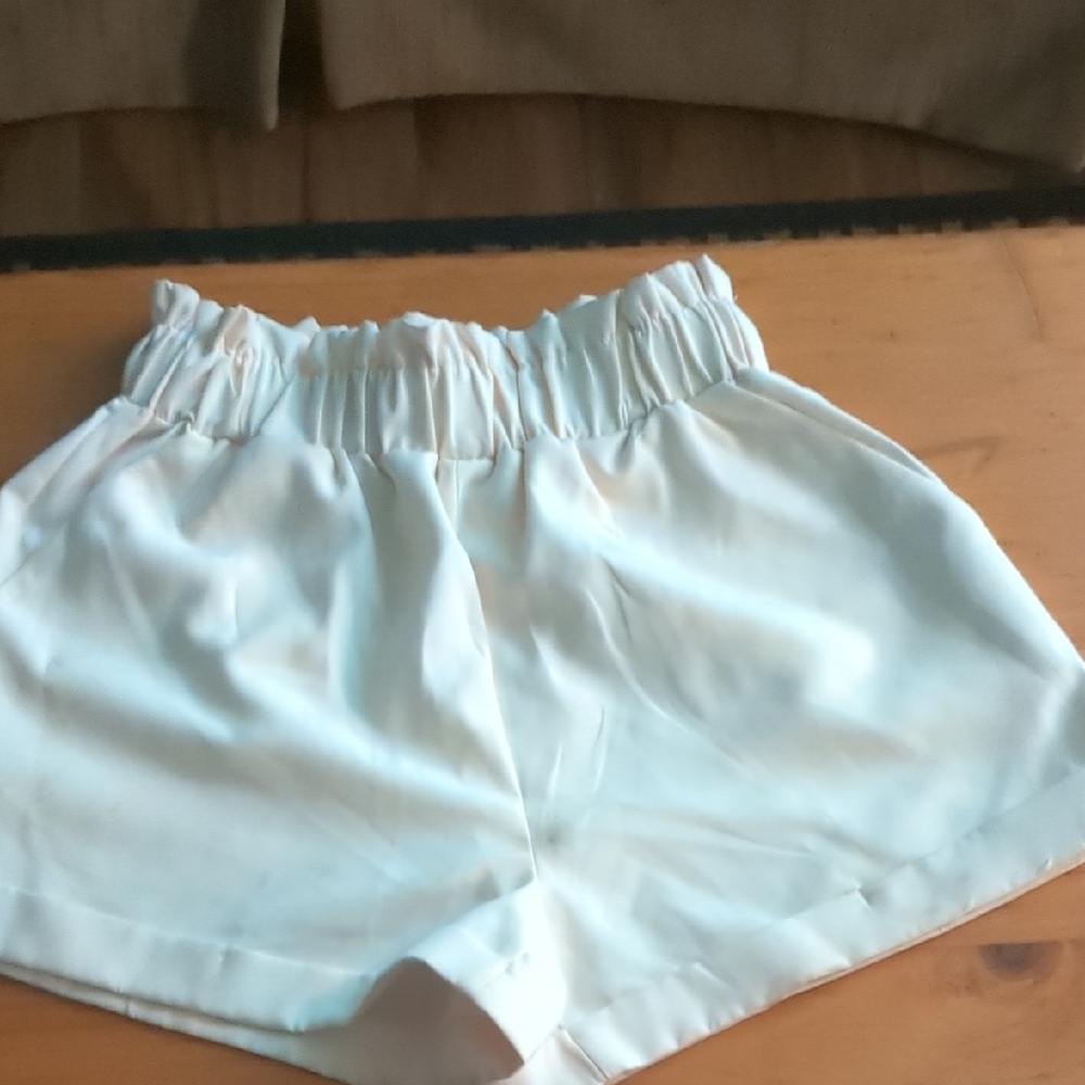 Forever 21 High Waist Cream Shorts